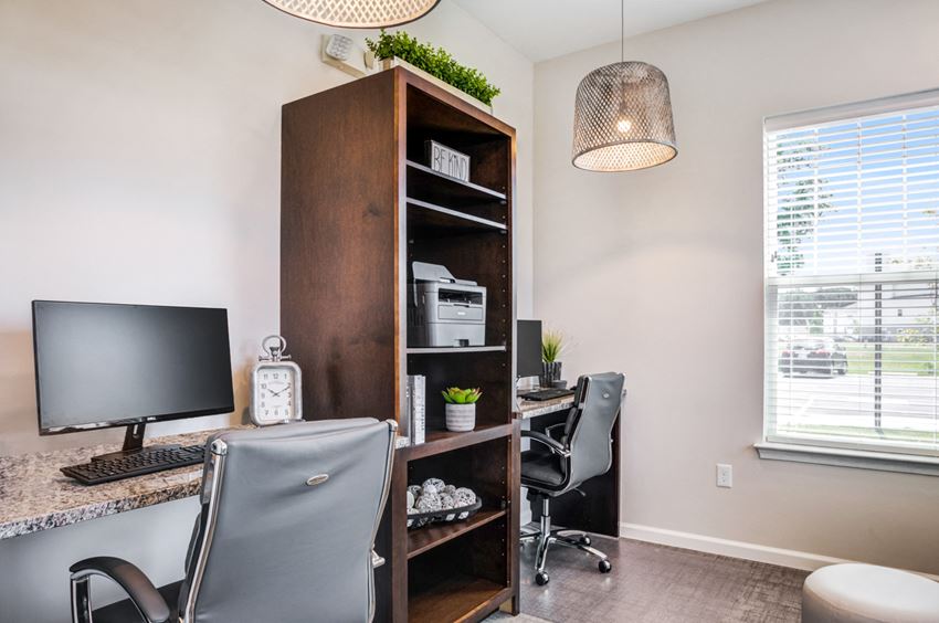 Coventry Square Apartments (MD), 504 Coventry Lane, Salisbury, MD